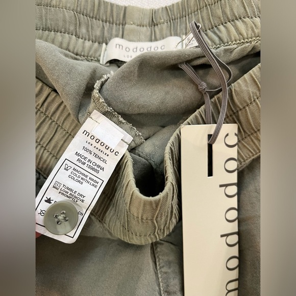 Mododoc Womens Beige Soft Comfy Cargo Joggers Pockets Size S NWT - Picture 11 of 15